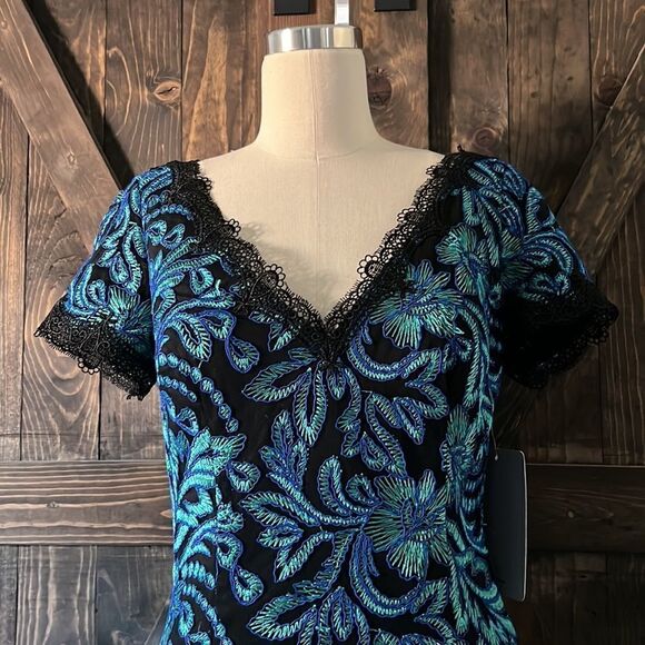 JS Collections Womens Green Embroidered V-Neck Sheath Dress Sz-4 - Picture 5 of 15